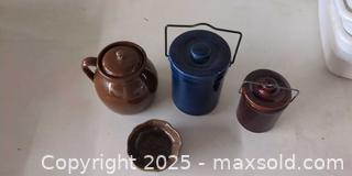 MaxSold Auction: Lot of 4 Glazed Ceramic/Stoneware Canisters and Dish - Plainville (Massachusetts, USA) SELLER MANAGED Downsizing Online Auction -  West Bacon Street