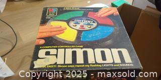 MaxSold Auction: Milton Bradley Simon Electronic Memory Game (Boxed) - Plainville (Massachusetts, USA) SELLER MANAGED Downsizing Online Auction -  West Bacon Street