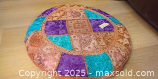 MaxSold Auction: Round Multicolor Patchwork Meditation Cushion, 18–20 in - Plainville (Massachusetts, USA) SELLER MANAGED Downsizing Online Auction -  West Bacon Street
