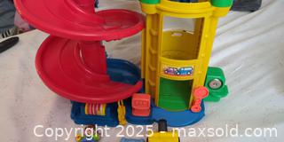 MaxSold Auction: Vintage 2006 Fisher Price Little People Chunky Parking Garage Car Ramp  - Plainville (Massachusetts, USA) SELLER MANAGED Downsizing Online Auction -  West Bacon Street