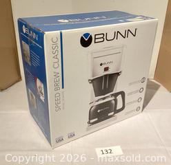 MaxSold Auction: BUNN Speed Brew Classic 10-Cup Drip Coffee Maker, White/Gray - Kawartha Lakes (Ontario, Canada) SELLER MANAGED Estate Sale Online Auction - Evergreen Street