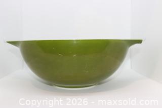 MaxSold Auction: Pyrex 4-Quart Glass Mixing Bowl Green - Kawartha Lakes (Ontario, Canada) SELLER MANAGED Estate Sale Online Auction - Evergreen Street