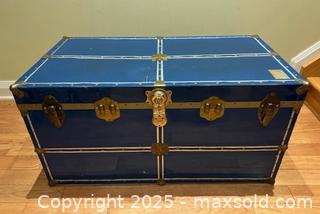 MaxSold Auction: Blue Metal Storage Steamer Trunk 1960s - 21 x 40 x 20 inches - Toronto (Ontario, Canada) SELLER MANAGED Downsizing Online Auction - Logan Avenue