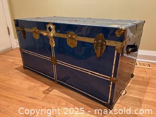 MaxSold Auction: Blue Metal Storage Steamer Trunk 1960s - 21 x 40 x 20 inches - Toronto (Ontario, Canada) SELLER MANAGED Downsizing Online Auction - Logan Avenue
