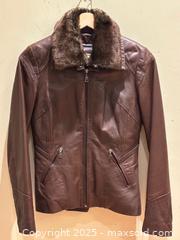 MaxSold Auction: Danier Brown Leather Women&#39;s Jacket - Removable Faux Fur Collar &#38; Lining - Size 2XS  - Toronto (Ontario, Canada) SELLER MANAGED Downsizing Online Auction - Logan Avenue