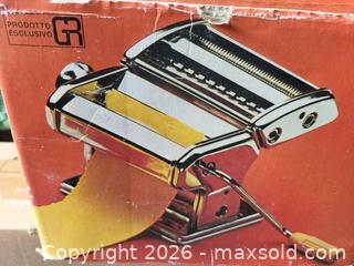 MaxSold Auction: GRAZIA Manual Pasta Maker mod. 150 Lusso - Orillia (Ontario, Canada) SELLER MANAGED Downsizing Online Auction - Harvie Settlement Road (STORAGE)