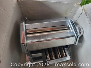 MaxSold Auction: GRAZIA Manual Pasta Maker mod. 150 Lusso - Orillia (Ontario, Canada) SELLER MANAGED Downsizing Online Auction - Harvie Settlement Road (STORAGE)
