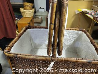 MaxSold Auction: Picnic basket - Orillia (Ontario, Canada) SELLER MANAGED Downsizing Online Auction - Harvie Settlement Road (STORAGE)