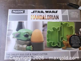 MaxSold Auction: Star Wars - Grogu Egg Set and Men’s Crew Socks (Size 7–11) - Orillia (Ontario, Canada) SELLER MANAGED Downsizing Online Auction - Harvie Settlement Road (STORAGE)