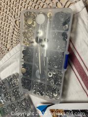 MaxSold Auction: Snap Kits - Quinte West (Ontario, Canada) SELLER MANAGED Downsizing Online Auction - Teal Road