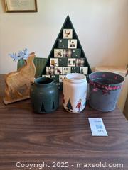 MaxSold Auction: Holiday Advent and Home Decor - Maple Glen (Pennsylvania, USA) SELLER MANAGED Reseller Online Auction - Salaway Court