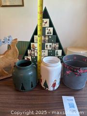 MaxSold Auction: Holiday Advent and Home Decor - Maple Glen (Pennsylvania, USA) SELLER MANAGED Reseller Online Auction - Salaway Court
