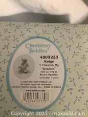 MaxSold Auction: Cherished Teddies Lot - Hamilton (Ontario, Canada) SELLER MANAGED Downsizing Online Auction -  Sidney Crescent