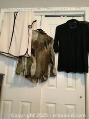 MaxSold Auction: Ladies Blouse Shrug Lot - Hamilton (Ontario, Canada) SELLER MANAGED Downsizing Online Auction -  Sidney Crescent