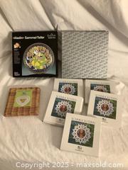 MaxSold Auction: Plate/Ornament Lot - Hamilton (Ontario, Canada) SELLER MANAGED Downsizing Online Auction -  Sidney Crescent