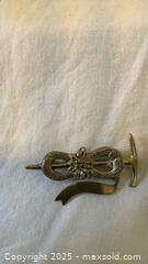 MaxSold Auction: Vintage Souvenir Mountain Themed Pin Lot - Hamilton (Ontario, Canada) SELLER MANAGED Downsizing Online Auction -  Sidney Crescent