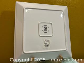 MaxSold Auction: Eight Brand New Pier 1 Dinner Plates - Denver (Colorado, USA) SELLER MANAGED Moving Online Auction -  N. Downing