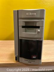 MaxSold Auction: Photography Bundle  - Denver (Colorado, USA) SELLER MANAGED Moving Online Auction -  N. Downing