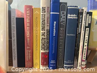 MaxSold Auction: Recovery Literature  - Denver (Colorado, USA) SELLER MANAGED Moving Online Auction -  N. Downing