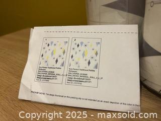 MaxSold Auction: Spoonflower Wallpaper - Denver (Colorado, USA) SELLER MANAGED Moving Online Auction -  N. Downing