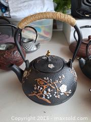 MaxSold Auction: JAPANES BLACK FLORAL TEAPOT - Upper Providence Township (Pennsylvania, USA) SELLER MANAGED Downsizing Online Auction - South Mennonite Road