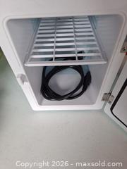 MaxSold Auction: MINI FRIDGE - Upper Providence Township (Pennsylvania, USA) SELLER MANAGED Downsizing Online Auction - South Mennonite Road