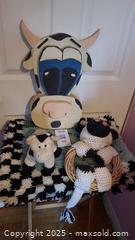 MaxSold Auction: Cow/Farmhouse Decor Lot: Plush, Wood Plaque, and Rug - Loyalist (Ontario, Canada) SELLER MANAGED Downsizing Online Auction - Main Street