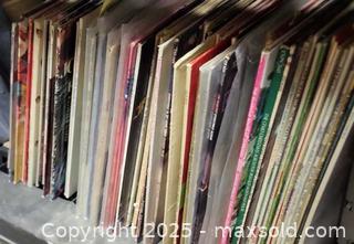 MaxSold Auction: Vintage Christmas Records 33rpm Lot of 100 - Toronto (Ontario, Canada) SELLER MANAGED Estate Online Auction - Suntract Road 