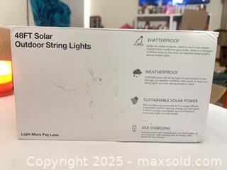 MaxSold Auction: 48 ft Solar Outdoor String Lights with Plastic LED Bulbs - Toronto (Ontario, Canada) SELLER MANAGED Downsizing Online Auction -  York Mills Road