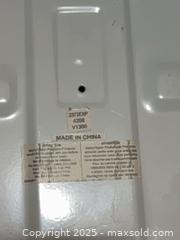 MaxSold Auction: Metro/Taylor Products Scale, Stamped Metal, White Enamel Finish - Barrie (Ontario, Canada) SELLER MANAGED Downsizing Online Auction -  Springdale Drive