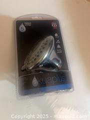 MaxSold Auction: akuaplus Fixed Shower Head, 5-Spray, 2.5 GPM, Chrome, Wall-Mount - Toronto (Ontario, Canada) SELLER MANAGED Reseller Online Auction -  York Mills Road