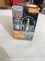 MaxSold Auction: ALLUCK LED Light Bulb E26 60W Replacement 500 Lumens (Boxed) - Toronto (Ontario, Canada) SELLER MANAGED Reseller Online Auction -  York Mills Road