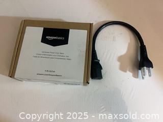 MaxSold Auction: Amazon Basics 1ft AC Power Cord, NEMA 5-15P to IEC C13, Black - Toronto (Ontario, Canada) SELLER MANAGED Reseller Online Auction -  York Mills Road
