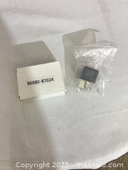MaxSold Auction: Automotive Electrical Relay 90080-87024 - Toronto (Ontario, Canada) SELLER MANAGED Reseller Online Auction -  York Mills Road