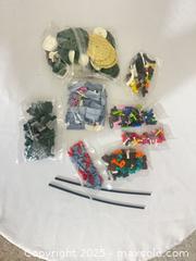 MaxSold Auction: Bagged Loose Building Bricks Parts Lot, 8 Small Sealed Bags - Toronto (Ontario, Canada) SELLER MANAGED Reseller Online Auction -  York Mills Road