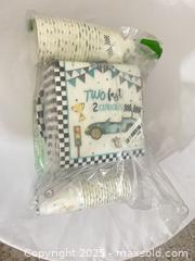 MaxSold Auction: Birthday Age 2 Disposable Paper Party Tableware Set - Toronto (Ontario, Canada) SELLER MANAGED Reseller Online Auction -  York Mills Road
