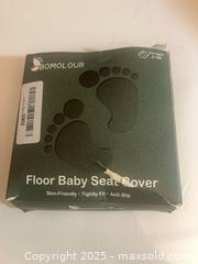 MaxSold Auction: BOMOLOUR Floor Baby Seat Cover, Green, 3–10 Months - Toronto (Ontario, Canada) SELLER MANAGED Reseller Online Auction -  York Mills Road
