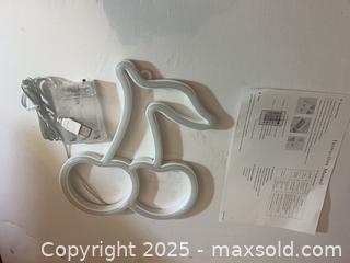 MaxSold Auction: LED Neon Wall Light - Cherry Shape, USB or Battery Box - Toronto (Ontario, Canada) SELLER MANAGED Reseller Online Auction -  York Mills Road