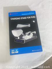 MaxSold Auction: SSTARTiT Charging Stand for PS VR2 Controllers &#38; Headset - Toronto (Ontario, Canada) SELLER MANAGED Reseller Online Auction -  York Mills Road