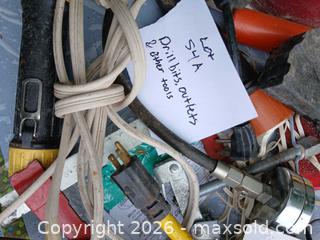 MaxSold Auction: Complete Drill Bits, Outlet, & other tools.  - Capitol Heights (Maryland, USA) SELLER MANAGED Downsizing Online Auction - Quo Avenue