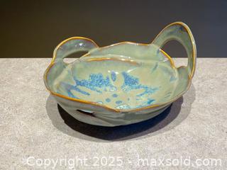 MaxSold Auction: Handmade Studio Pottery Bowl with Dual Handles - London (Ontario, Canada) PARTNER MANAGED Downsizing Online Auction - Trillium Crescent