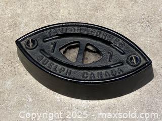 MaxSold Auction: Pair of Antique Cast Iron Sad Iron Bases – Jas. Smart Mfg. Co. &#38; Taylor-Forbes - London (Ontario, Canada) PARTNER MANAGED Downsizing Online Auction - Trillium Crescent