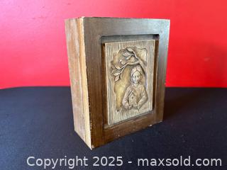 MaxSold Auction: Wooden Keepsake Box – “Mother the Heart of Our Home” – 5” x 2.25” x 6” - London (Ontario, Canada) PARTNER MANAGED Downsizing Online Auction - Trillium Crescent