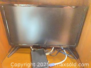 MaxSold Auction: Insignia TV B  - Upperco (Maryland, USA) SELLER MANAGED Estate Sale Online Auction - Mount Zion Road