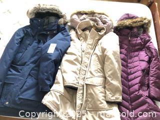 MaxSold Auction: Lot of 3 Women&#39;s Winter Coats with Hooded Faux-Fur Trim  A - Ottawa (Ontario, Canada) PARTNER MANAGED Downsizing Online Auction - Flower Avenue