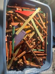 MaxSold Auction: Vintage Lincoln Logs - Walpole (Massachusetts, USA) SELLER MANAGED Downsizing Online Auction - Park Lane