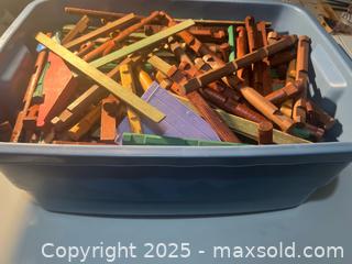MaxSold Auction: Vintage Lincoln Logs - Walpole (Massachusetts, USA) SELLER MANAGED Downsizing Online Auction - Park Lane