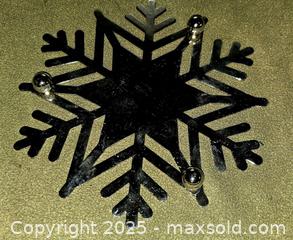 MaxSold Auction: 3 Christmas &#34;silver&#34; decorative pieces. - Ottawa (Ontario, Canada) SELLER MANAGED Downsizing Online Auction - Beaver Ridge