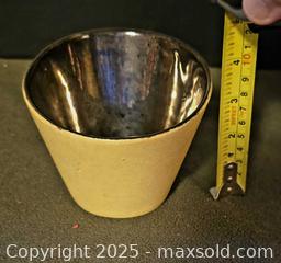 MaxSold Auction: 3 usa art pottery. 2 Shawnee - Ottawa (Ontario, Canada) SELLER MANAGED Downsizing Online Auction - Beaver Ridge