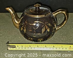 MaxSold Auction: Vintage Gibson or Ellgreave teapot made in England - Ottawa (Ontario, Canada) SELLER MANAGED Downsizing Online Auction - Beaver Ridge